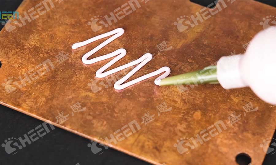导热凝胶：增强设备稳定性的创新散热解决方案